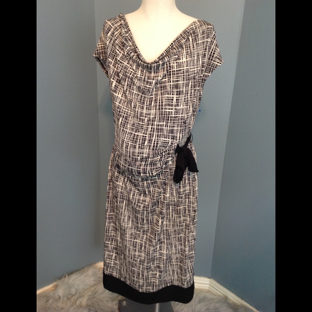 Motherhood Black and White Maternity Dress, Small